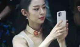 各大明星吃瓜爆料,明星爆料揭秘幕后真相